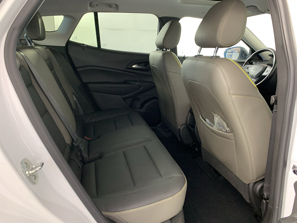 Used 2025 Chevrolet Trax ACTIV w/ Sunroof Package FWD image 37