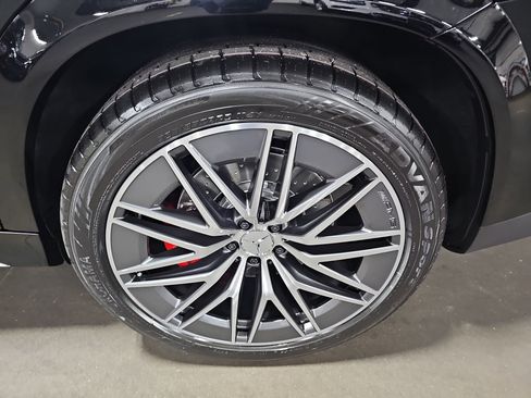 New 2026 Mercedes-Benz GLE 63 AMG S image 34