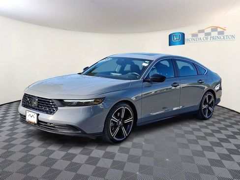 Certified 2023 Honda Accord Sport image 3