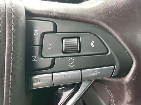 Used 2024 Cadillac Escalade ESV Premium Luxury Platinum image 11