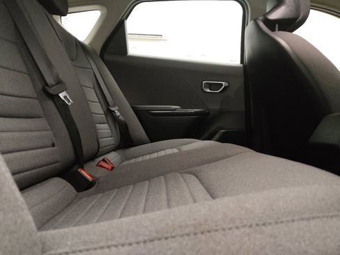 Used 2025 Kia K4 EX FWD image 19