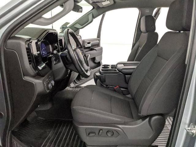 Used 2025 Chevrolet Silverado 2500 LT w/ Convenience Package AWD/4WD image 14