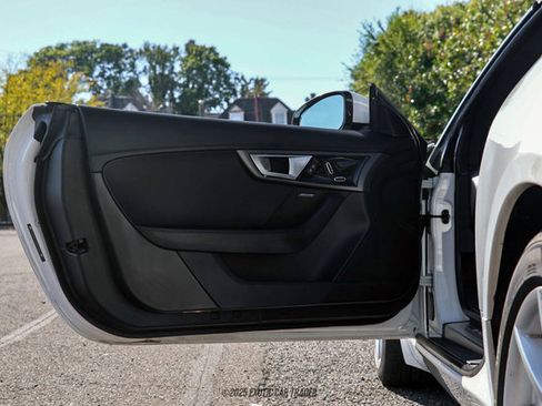 Used 2017 Jaguar F-TYPE Convertible image 28