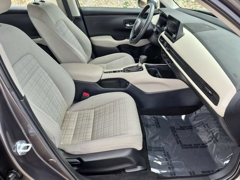 Used 2024 Honda HR-V LX image 27