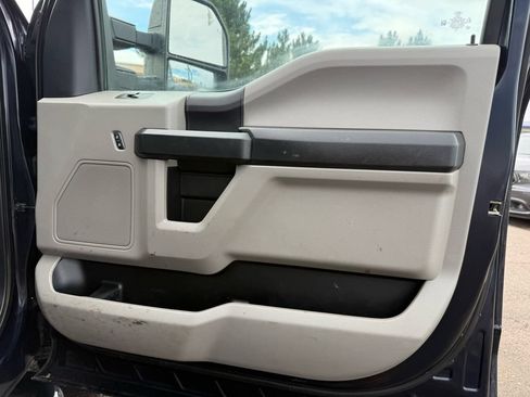Used 2021 Ford F250 XL w/ Power Equipment Group AWD/4WD image 17