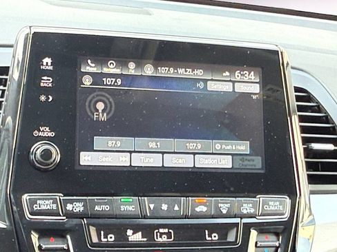 Used 2024 Honda Odyssey Touring image 13