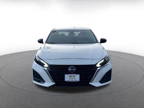 Used 2025 Nissan Altima 2.5 SV image 4