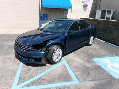 Used 2018 Volkswagen Passat 2.0T SE