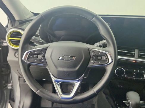 Used 2025 Chevrolet Trax ACTIV w/ Driver Confidence Package FWD image 18