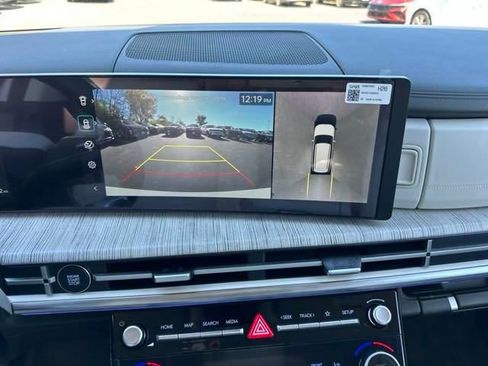 New 2025 Hyundai Santa Fe Calligraphy image 17