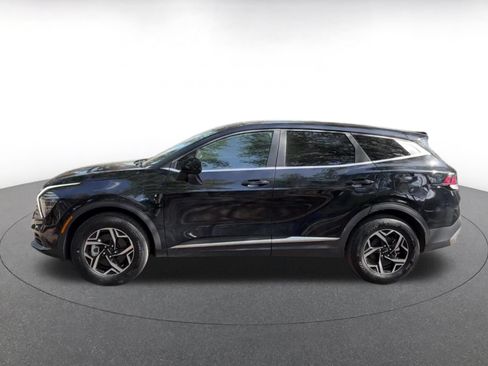 Used 2025 Kia Sportage LX AWD/4WD image 9