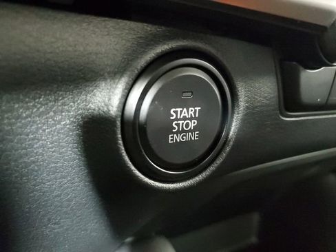 Used 2025 MAZDA MAZDA3 s image 32