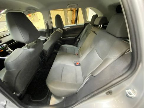 Used 2025 Toyota RAV4 LE AWD/4WD image 23