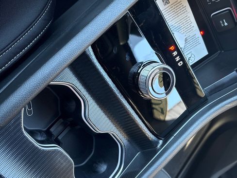 New 2025 Jeep Grand Cherokee L Laredo image 19