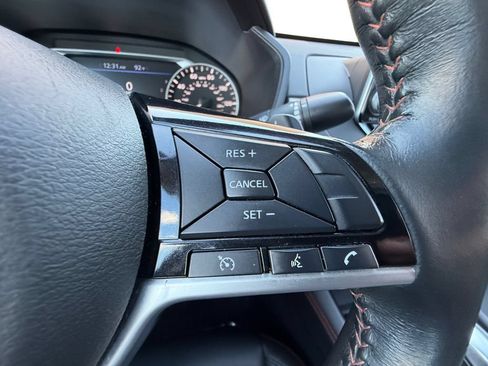 Used 2023 Nissan Altima 2.5 SR FWD image 24