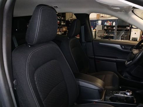 Certified 2023 Ford Escape Active AWD/4WD image 47