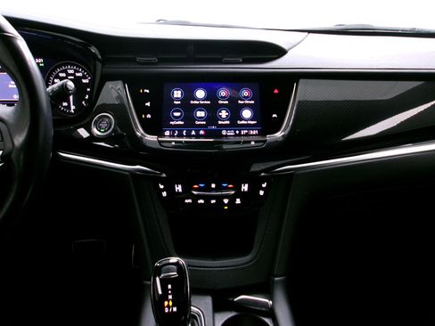 Used 2023 Cadillac XT6 Sport w/ LPO, ONYX Package image 13