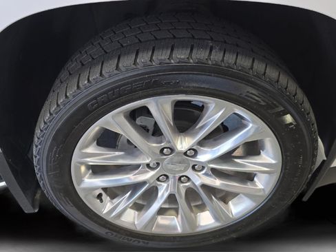 Used 2018 Cadillac Escalade Premium Luxury AWD/4WD image 25