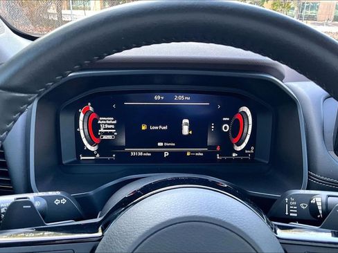 Used 2022 Nissan Rogue Platinum w/ Head-Up Display Package image 27