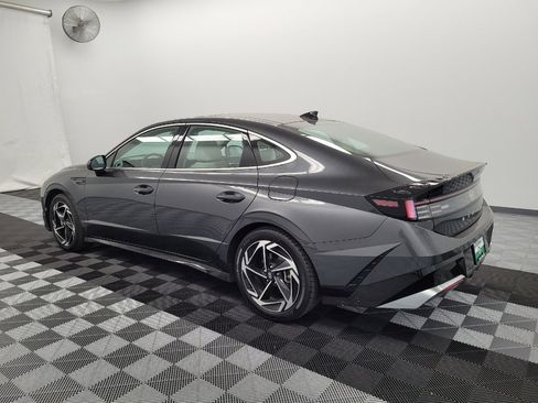 Used 2024 Hyundai Sonata SEL w/ Convenience Package image 3