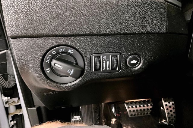 Used 2022 Dodge Charger R/T w/ Blacktop Package RWD image 33