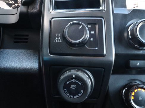 Used 2018 Ford F150 XLT w/ Equipment Group 302A Luxury image 17