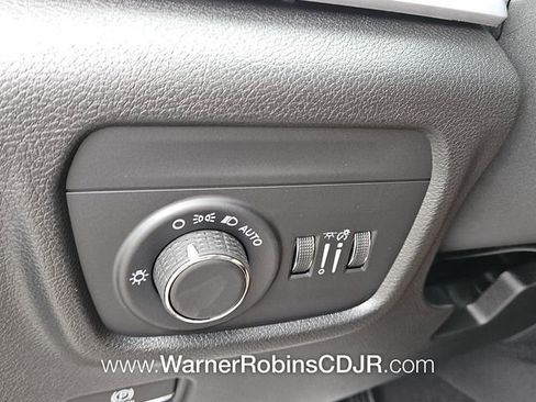 New 2025 Jeep Grand Cherokee L Laredo w/ Luxury Tech Group I image 29