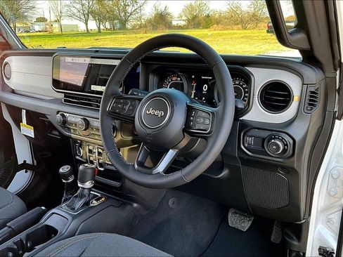 New 2026 Jeep Wrangler Unlimited Sport AWD/4WD image 9