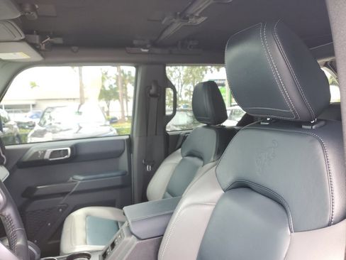 Used 2024 Ford Bronco Outer Banks AWD/4WD image 22