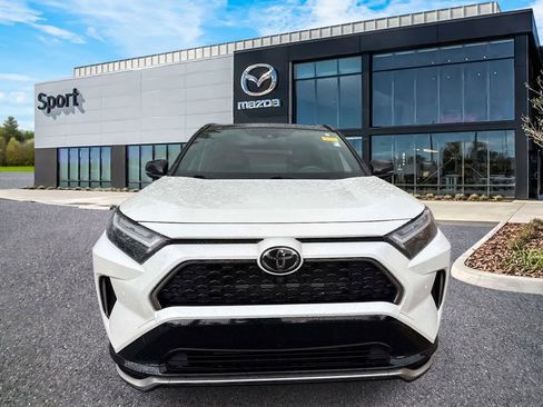 Used 2025 Toyota RAV4 XSE w/ Premium Package image 9