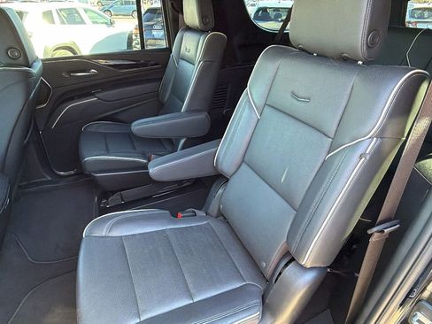 Used 2024 Cadillac Escalade ESV Sport w/ Touring Package image 12