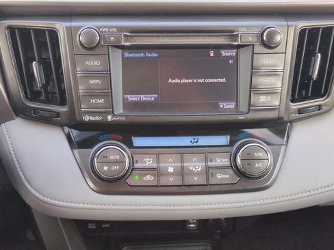 Used 2015 Toyota RAV4 XLE image 17