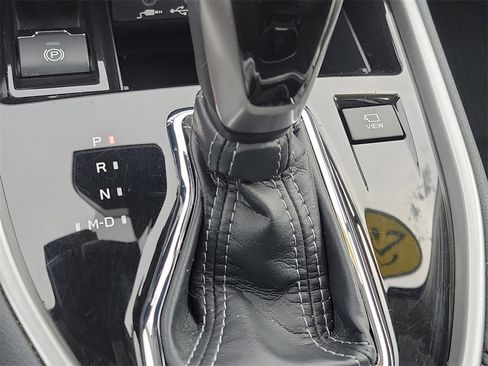 Used 2025 Subaru Outback Touring XT image 32