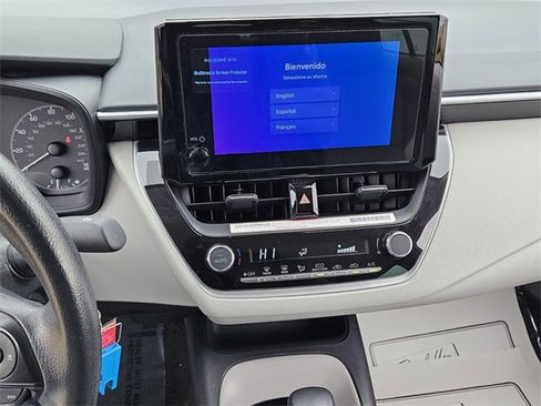 Used 2024 Toyota Corolla LE image 17