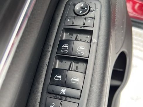 Certified 2019 Jeep Grand Cherokee Limited w/ Trailer Tow Group IV image 21