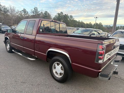Used 1997 Chevrolet Silverado 1500 2WD Extended Cab w/ Preferred Equipment Group 2 image 6