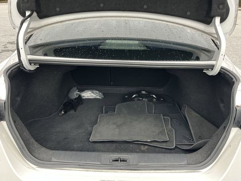 Used 2024 Nissan Sentra SR w/ SR Premium Package image 24