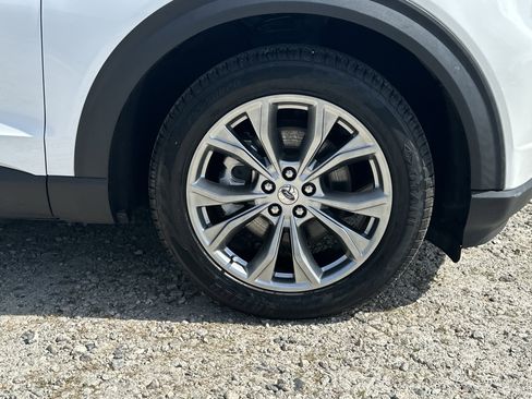 Used 2022 Ford Explorer Limited w/ Equipment Group 301A RWD image 12