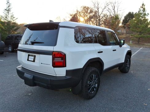 Used 2024 Toyota Land Cruiser 1958 image 5