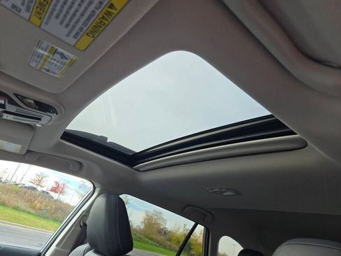 Used 2023 Subaru Outback Limited image 25