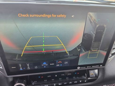 Used 2022 Toyota Tundra Limited image 18