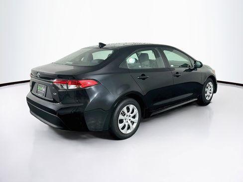 Used 2025 Toyota Corolla LE FWD image 9