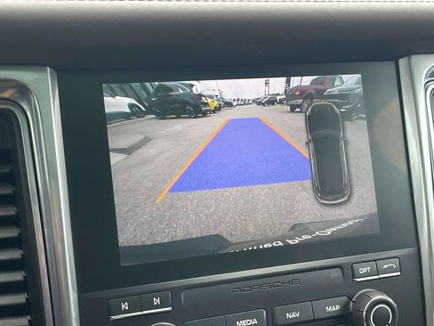 Used 2017 Porsche Macan S image 24