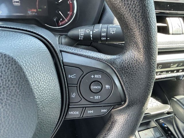 Used 2025 Toyota RAV4 XLE FWD image 11
