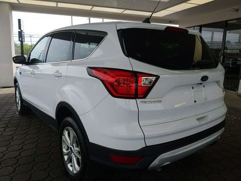 Used 2019 Ford Escape SE AWD/4WD image 10