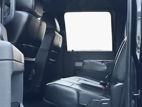 Used 2015 Ford F250 Lariat w/ Chrome Package image 13