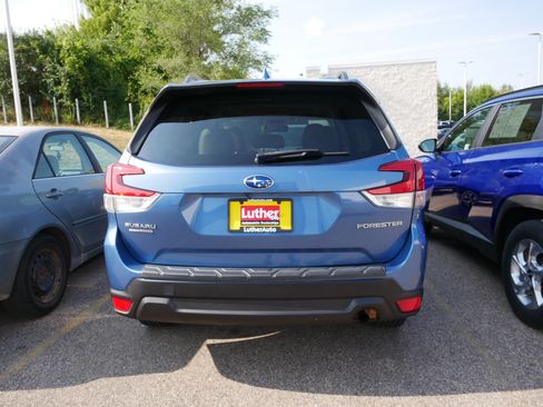 Used 2020 Subaru Forester Premium w/ Popular Package #1 AWD/4WD image 4