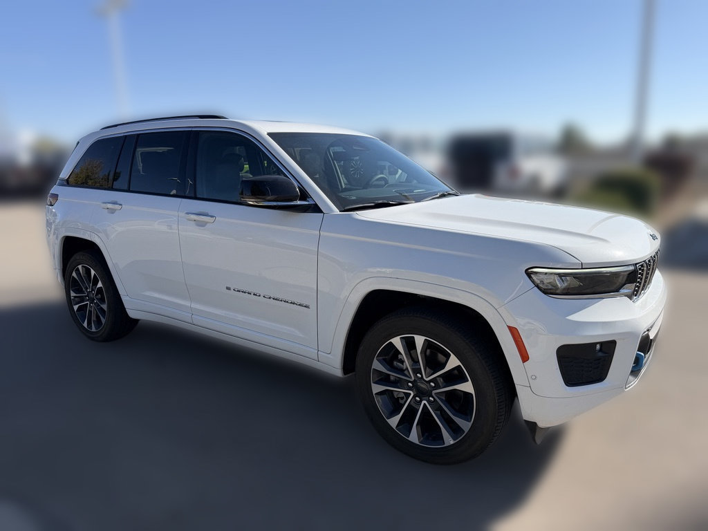 Used 2023 Jeep Grand Cherokee Overland w/ Luxury Tech Group IV AWD/4WD image 6