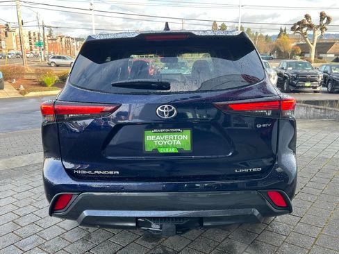 New 2026 Toyota Highlander Limited image 4