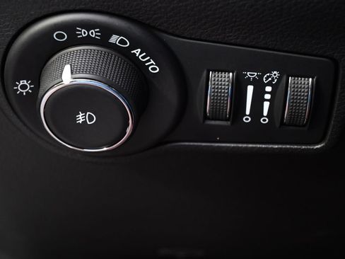 Used 2025 Jeep Compass Limited AWD/4WD image 24